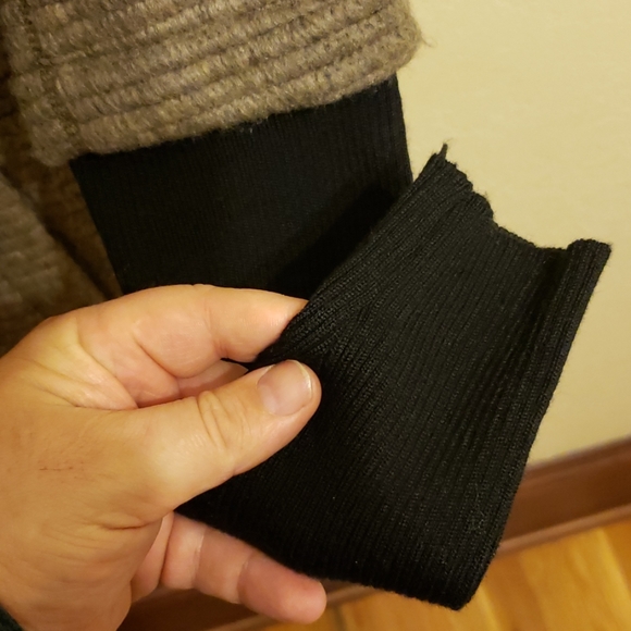 BB Dakota grey clasp front jacket. - Picture 4 of 4